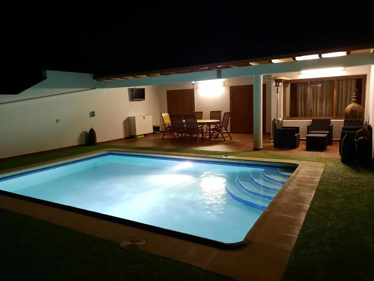 Casa Montes Villa Playa Blanca
